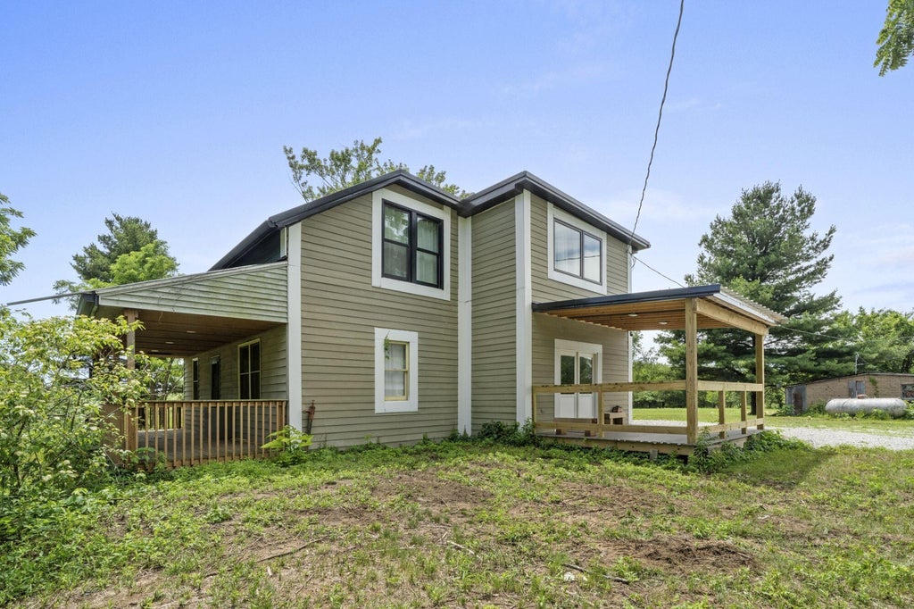 Photo of 7103 N 725 W, Winamac, IN 46996 (MLS # 842036)