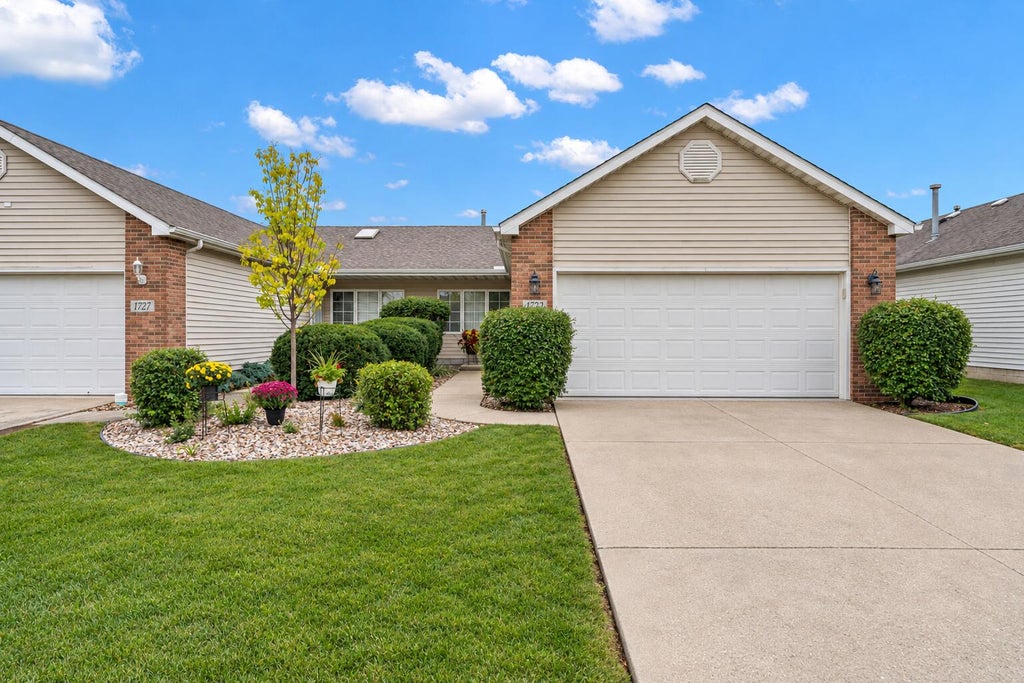 Photo of 1723 Fir Avenue, Crown Point, IN 46307 (MLS # 845678)