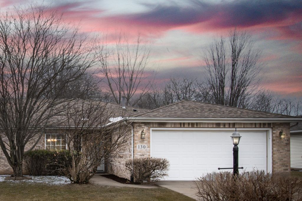 Photo of 130 Polly Lane, Hobart, IN 46342 (MLS # 835711)