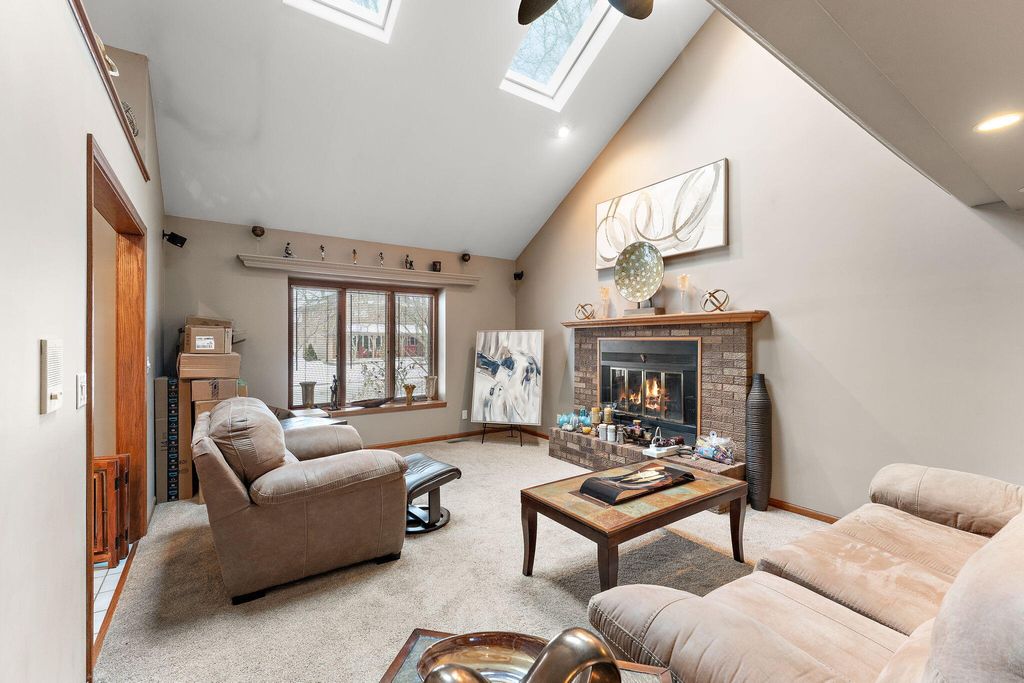 Photo of 602 Brunswick Court, Valparaiso, IN 46383 (MLS # 832429)