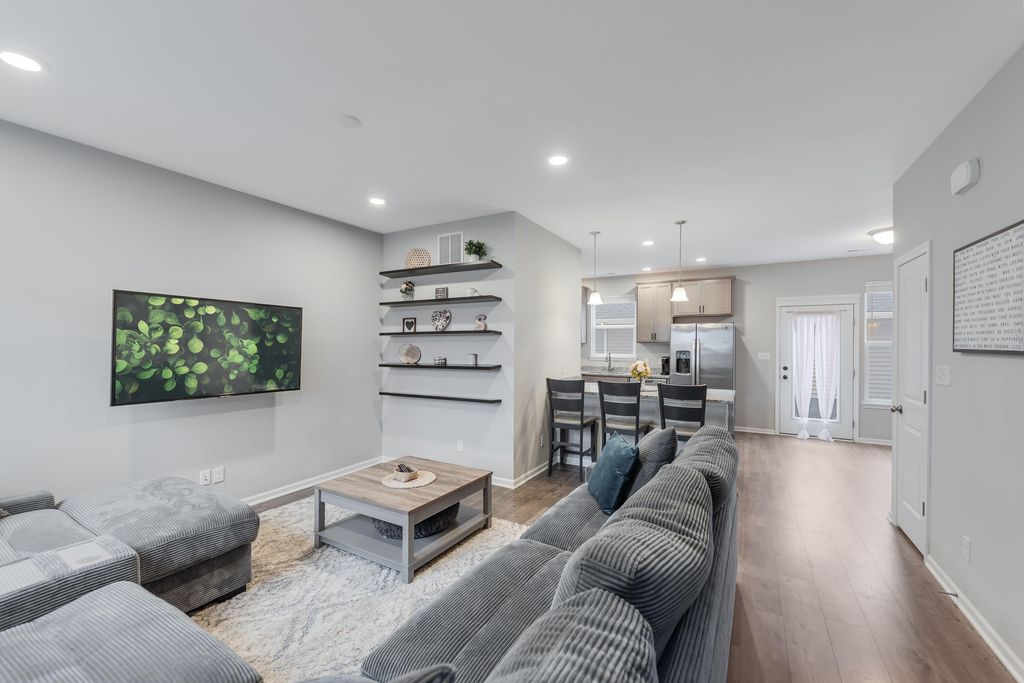 Photo of 11811 Rhode Island Street, Crown Point, IN 46307 (MLS # 831447)