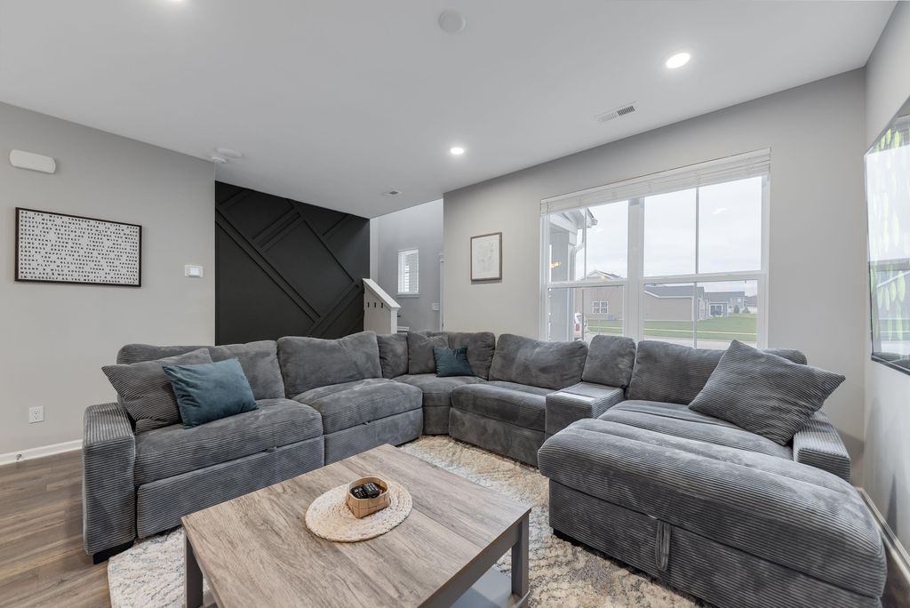 Photo of 11811 Rhode Island Street, Crown Point, IN 46307 (MLS # 831447)