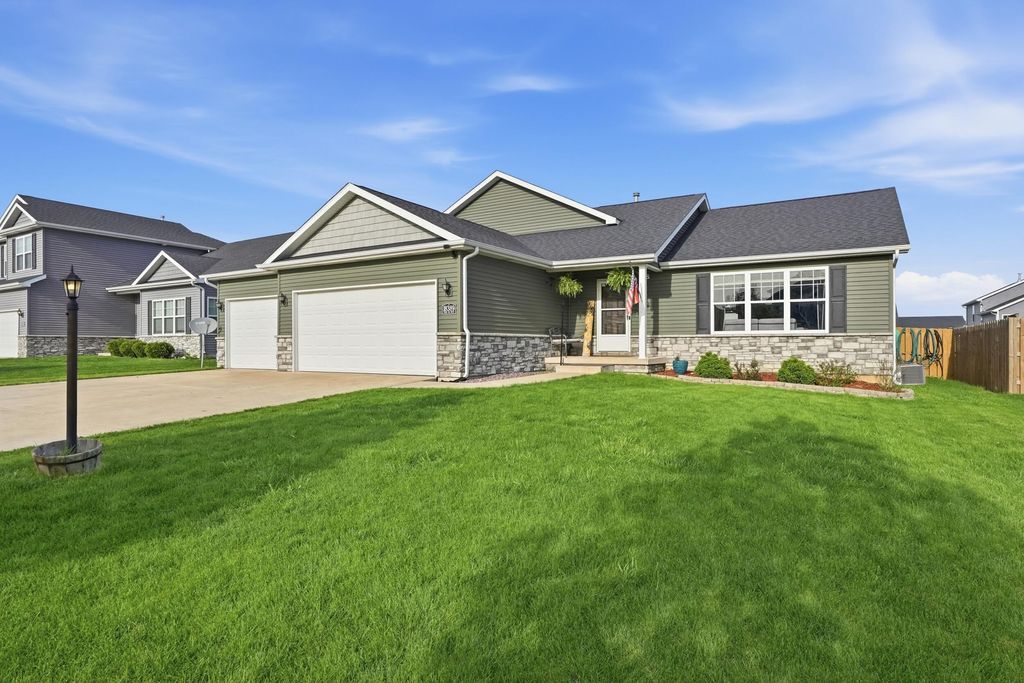 Photo of 18389 Peggy Sue Drive, Lowell, IN 46356 (MLS # 837558)