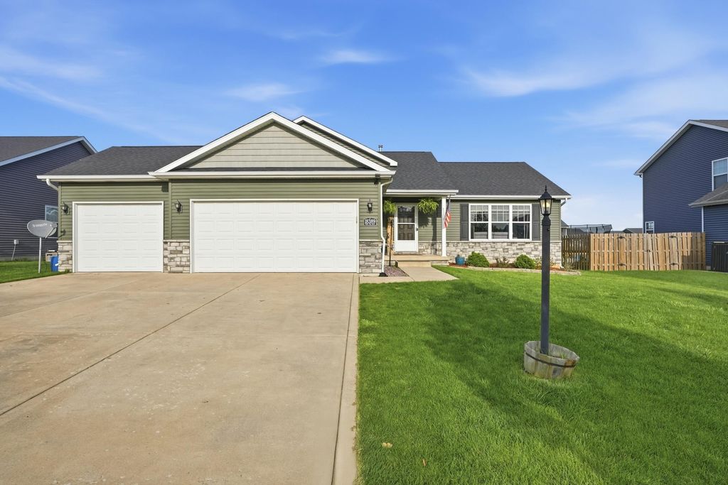 Photo of 18389 Peggy Sue Drive, Lowell, IN 46356 (MLS # 837558)