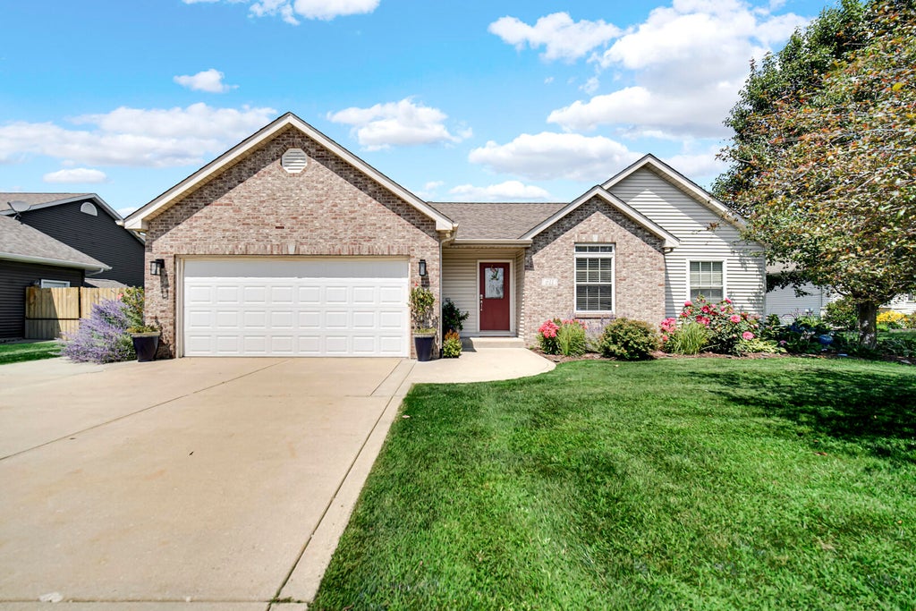 Photo of 611 E Valparaiso Street, Westville, IN 46391 (MLS # 844766)