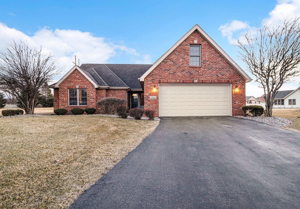 Photo of 2122 Teakwood Circle, Highland, IN 46322 (MLS # 834807)