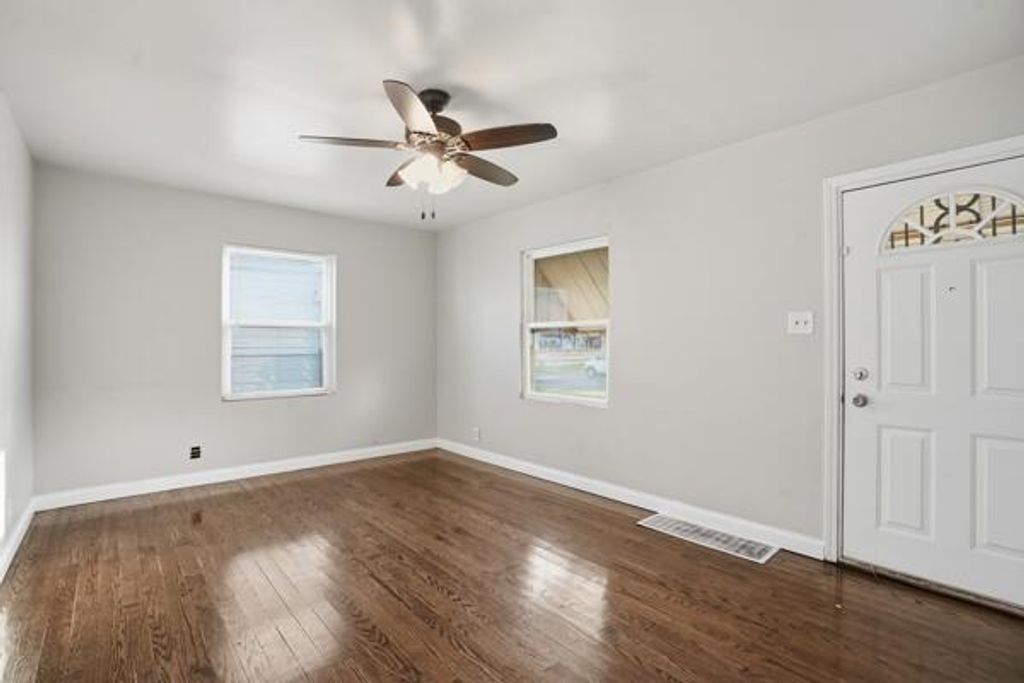 Photo of 263 Taft Street, Gary, IN 46404 (MLS # 837446)