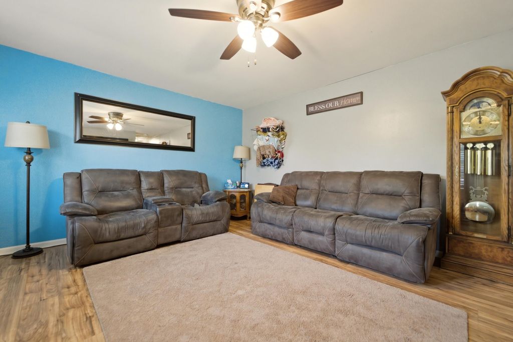 Photo of 427 Nantucket Road, Valparaiso, IN 46385 (MLS # 837293)