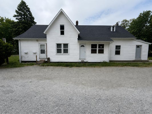 111 S PORTER ST, MICHIGAN CITY, IN 46360 - Image 2de39fbefd65832e68942b00872fcd53/1739129507