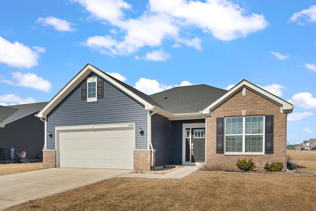 Photo of 6042 E 116th Avenue, Crown Point, IN 46307 (MLS # 834918)