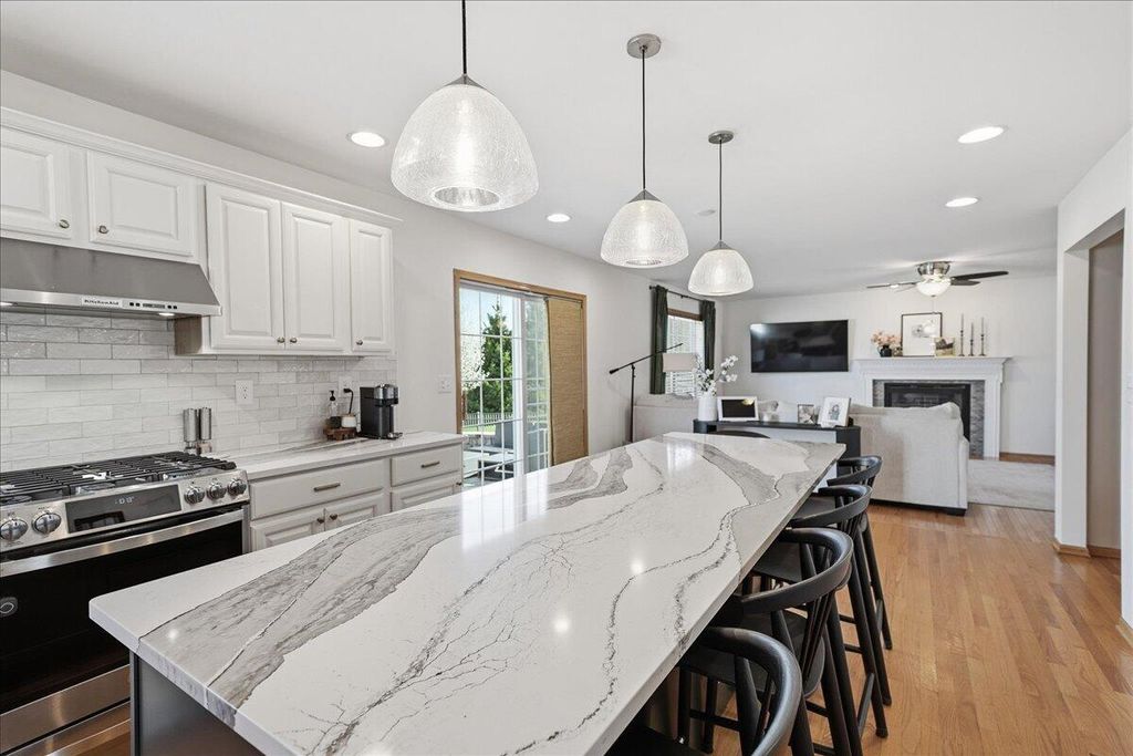 Photo of 2154 Carlisle Lane, Valparaiso, IN 46385 (MLS # 836669)