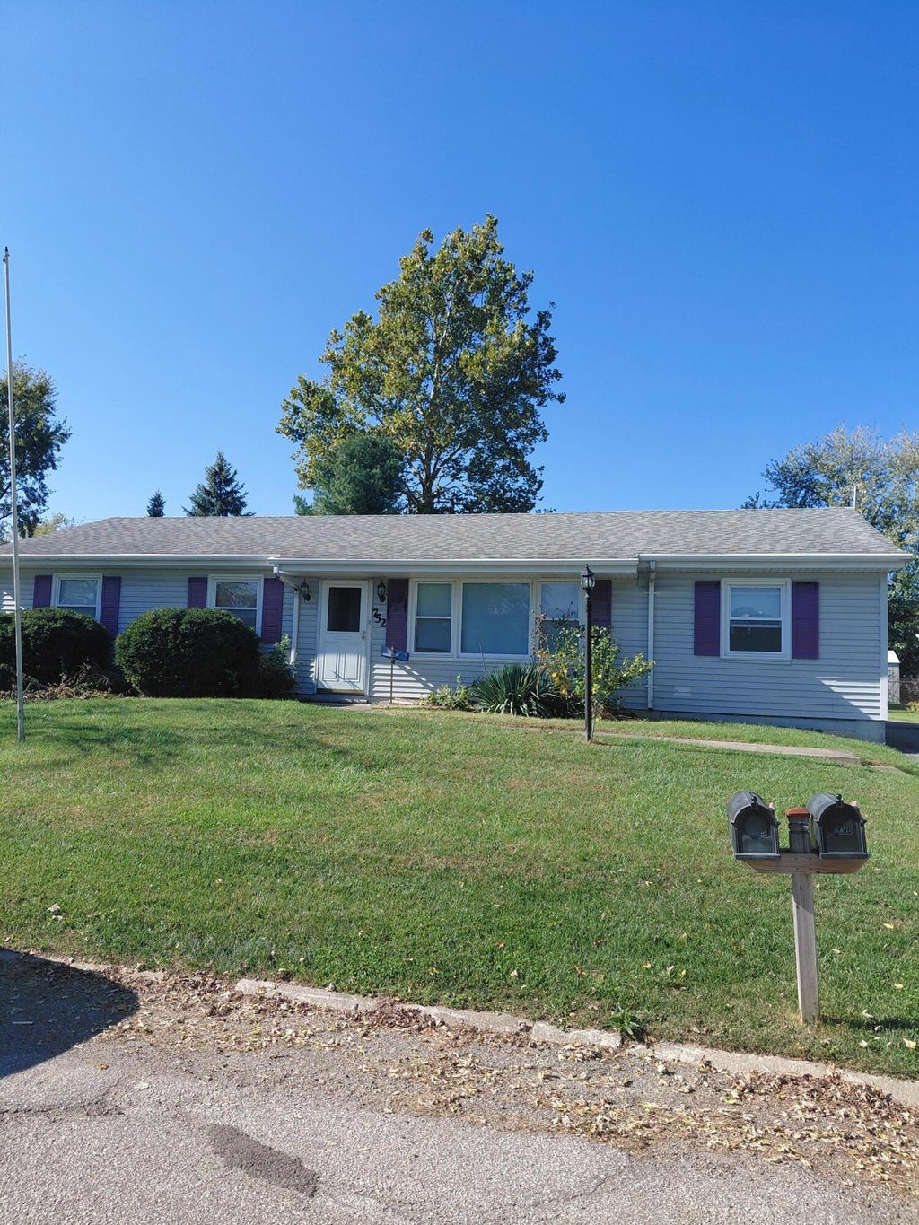 Photo of 752 Baltimore Road, Valparaiso, IN 46385 (MLS # 847450)