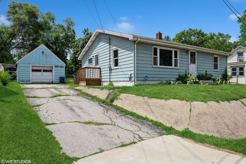 Photo of 2905 E Michigan Boulevard, Trail Creek, IN 46360 (MLS # 834667)