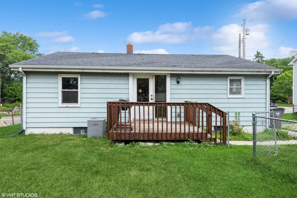 Photo of 2905 E Michigan Boulevard, Trail Creek, IN 46360 (MLS # 834667)