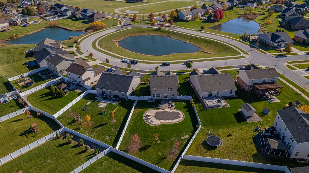 Photo of 9351 Chestnut Cove, Saint John, IN 46373 (MLS # 831298)