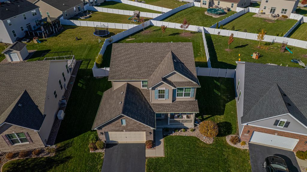 Photo of 9351 Chestnut Cove, Saint John, IN 46373 (MLS # 831298)