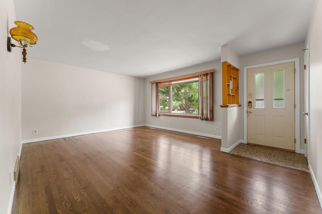 Photo of 6826 Kentucky Avenue, Hammond, IN 46323 (MLS # 843628)
