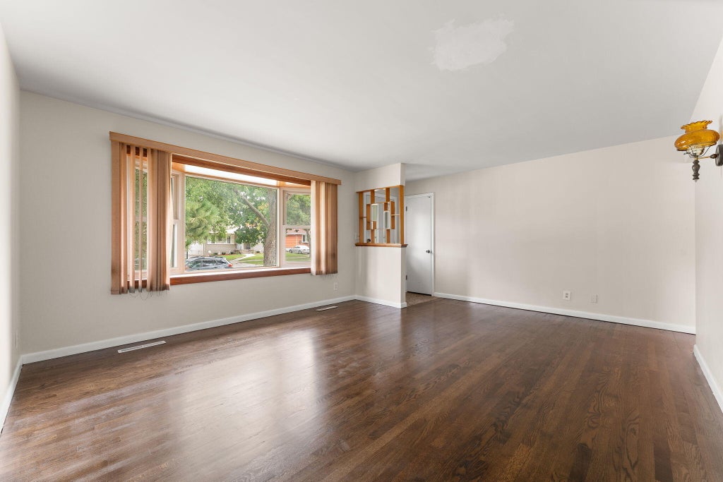 Photo of 6826 Kentucky Avenue, Hammond, IN 46323 (MLS # 843628)