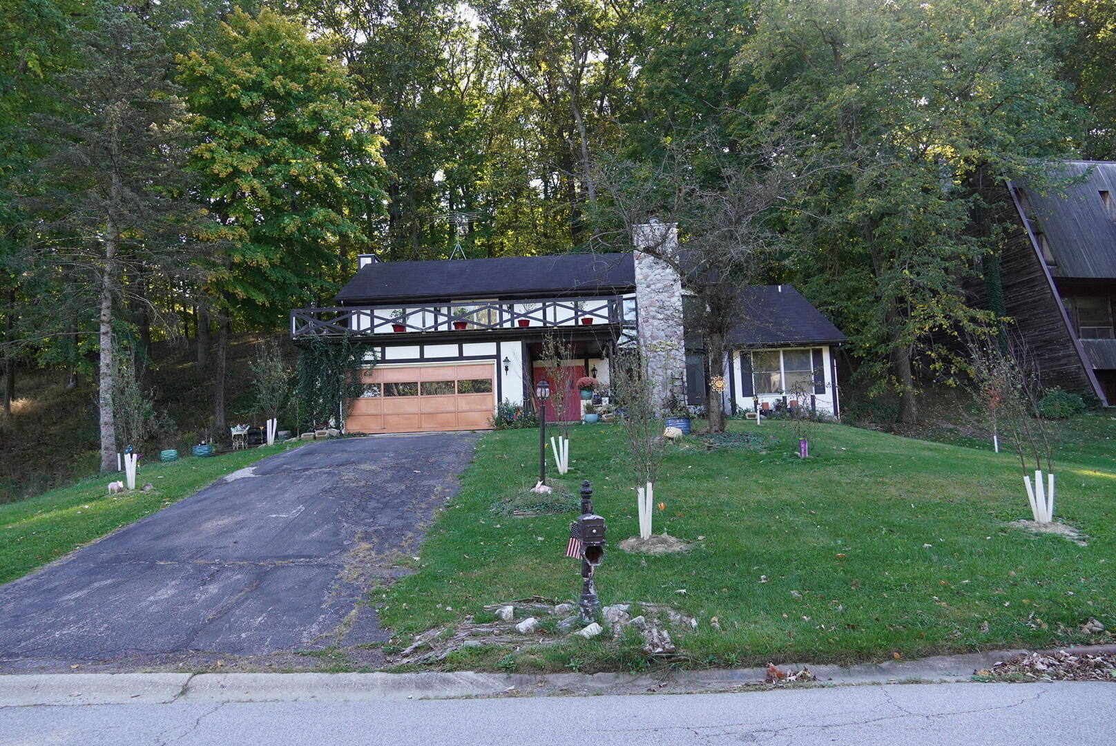 456 Roxbury Road