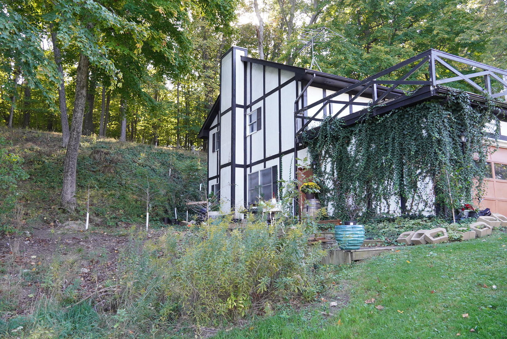 456 Roxbury Road