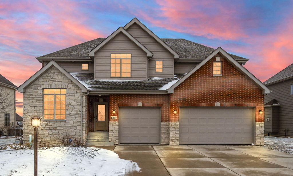 Photo of 10057 New Devon Street, Munster, IN 46321 (MLS # 835648)