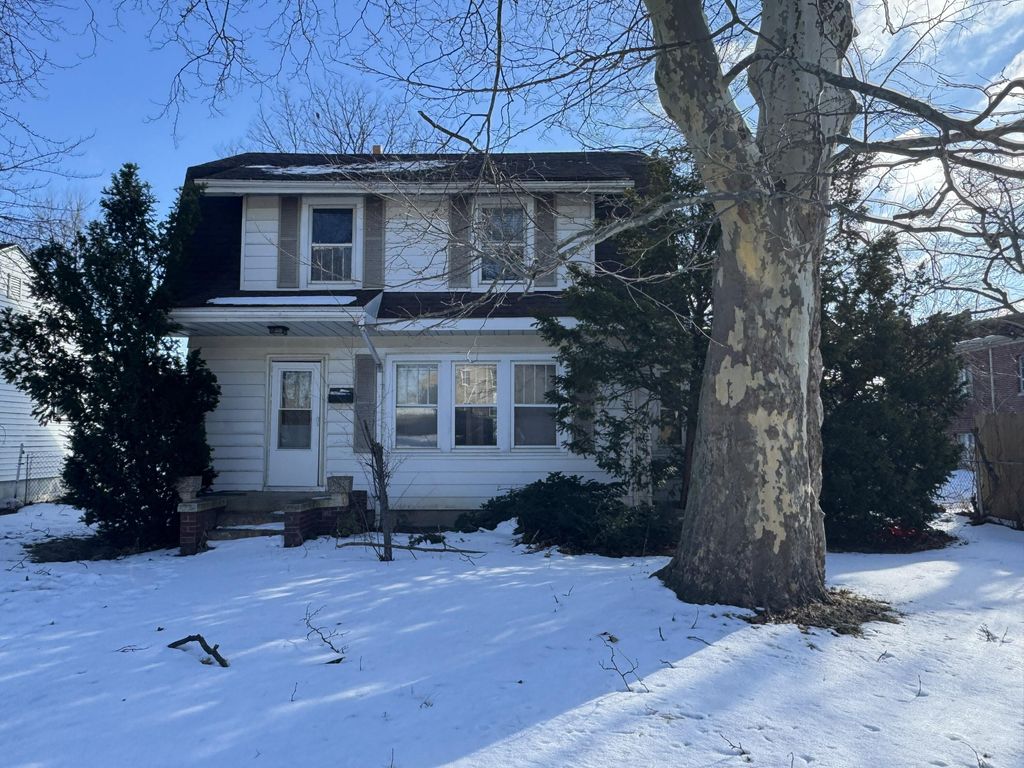 Photo of 111 N Calumet Avenue, Michigan City, IN 46360 (MLS # 836314)