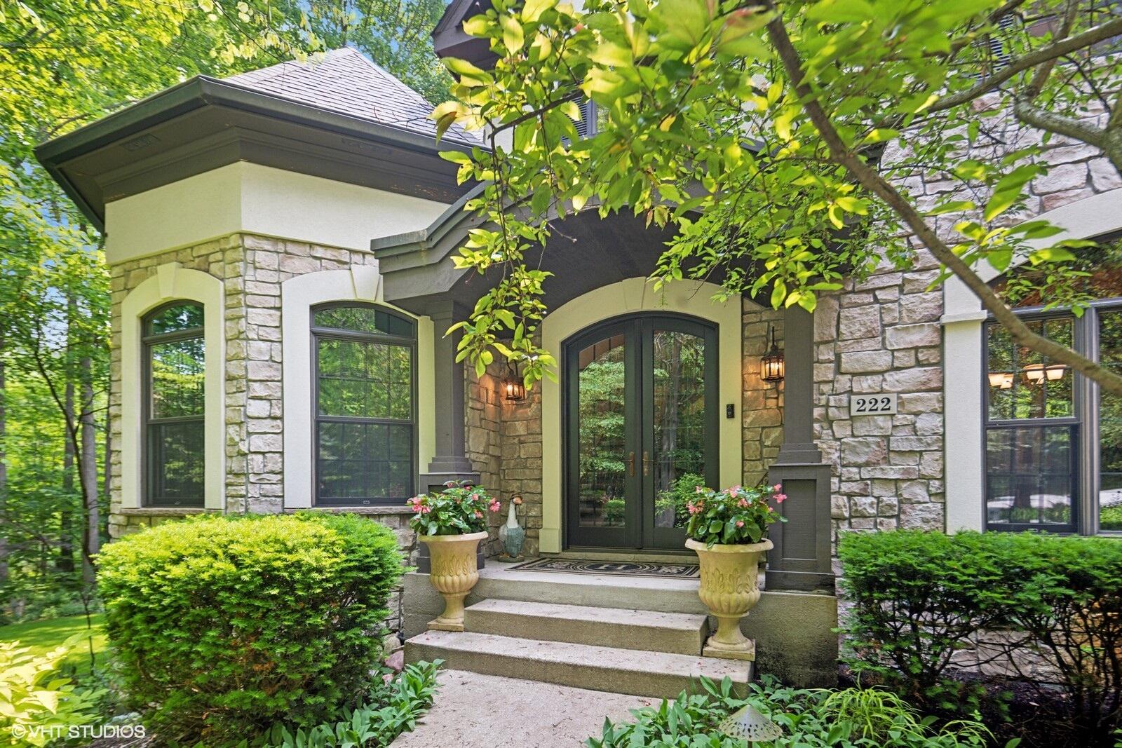 222 Crabapple Lane