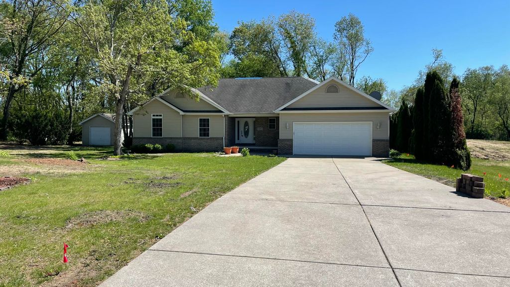 Photo of 3885 W 857 N, Lake Village, IN 46349 (MLS # 838702)