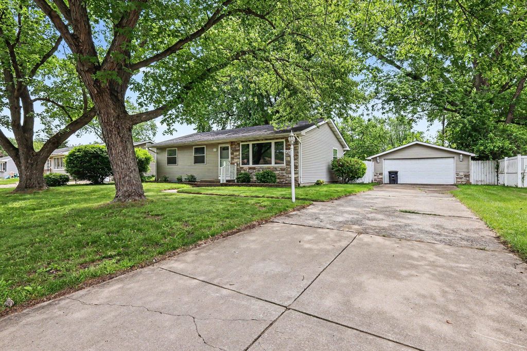 Photo of 5803 Sloan Street, Portage, IN 46368 (MLS # 839712)