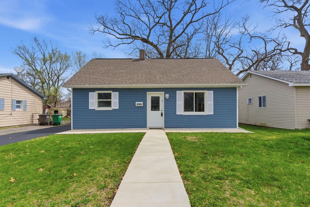 Photo of 2743 Henry Street, Lake Station, IN 46405 (MLS # 837177)