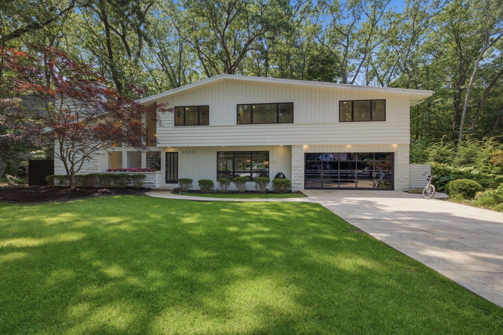 Photo of 3335 Lasalle Trail, Michigan City, IN 46360 (MLS # 843165)