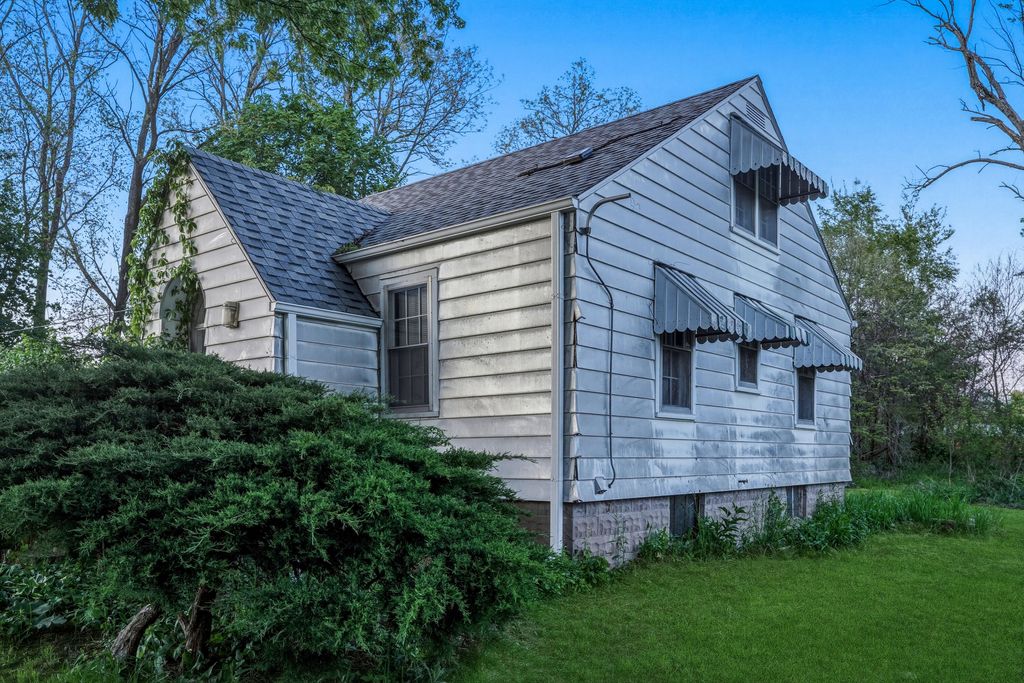 Photo of 6275 Randolph Street, Hobart, IN 46342 (MLS # 838943)
