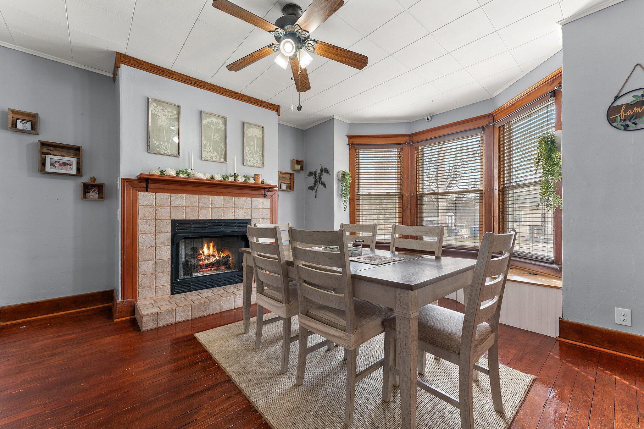 Kouts, Indiana 46347, United States, 3 Bedrooms Bedrooms, ,2 BathroomsBathrooms,Residential,Active,96262