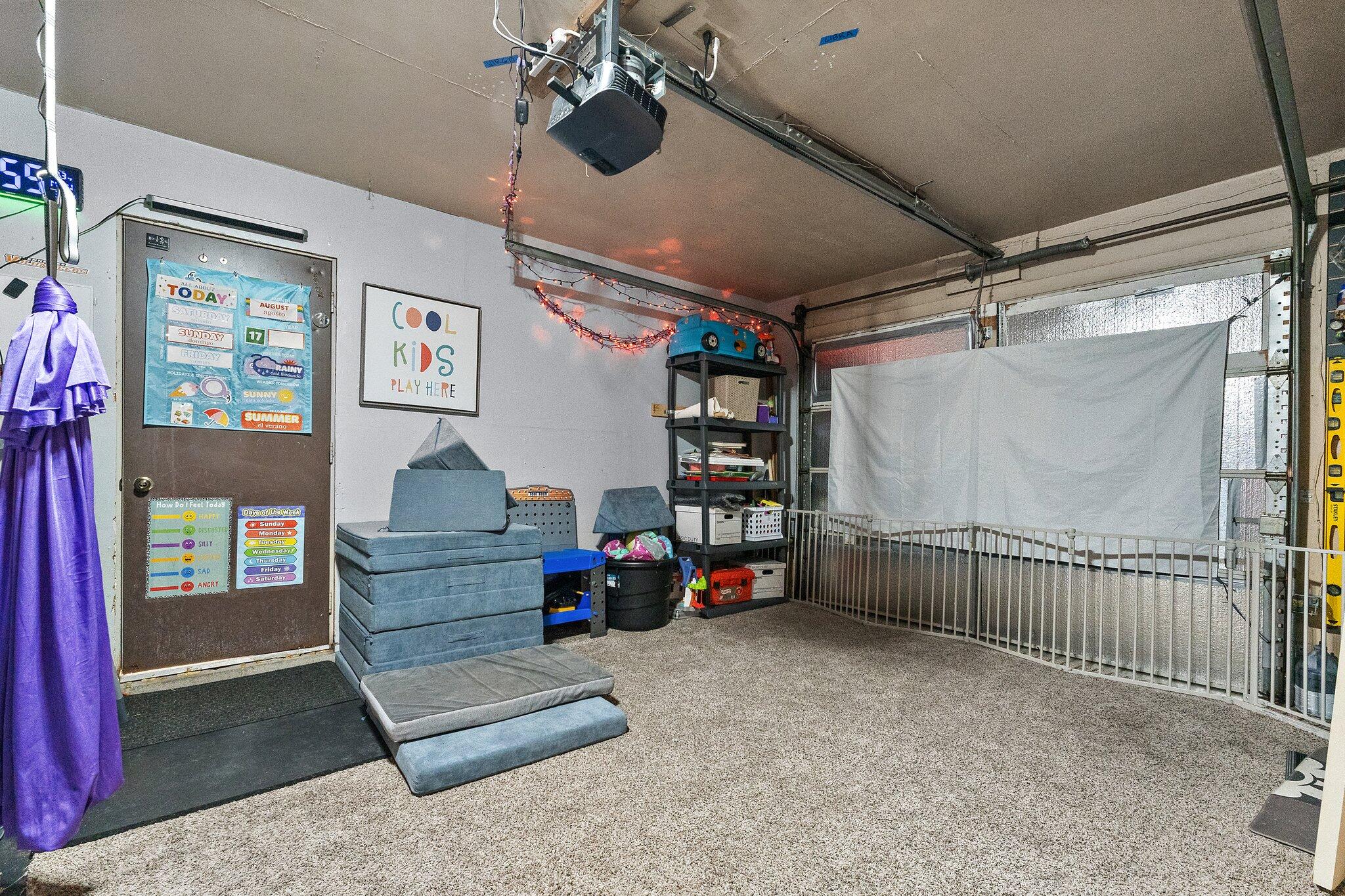 Kouts, Indiana 46347, United States, 3 Bedrooms Bedrooms, ,2 BathroomsBathrooms,Residential,Active,96262