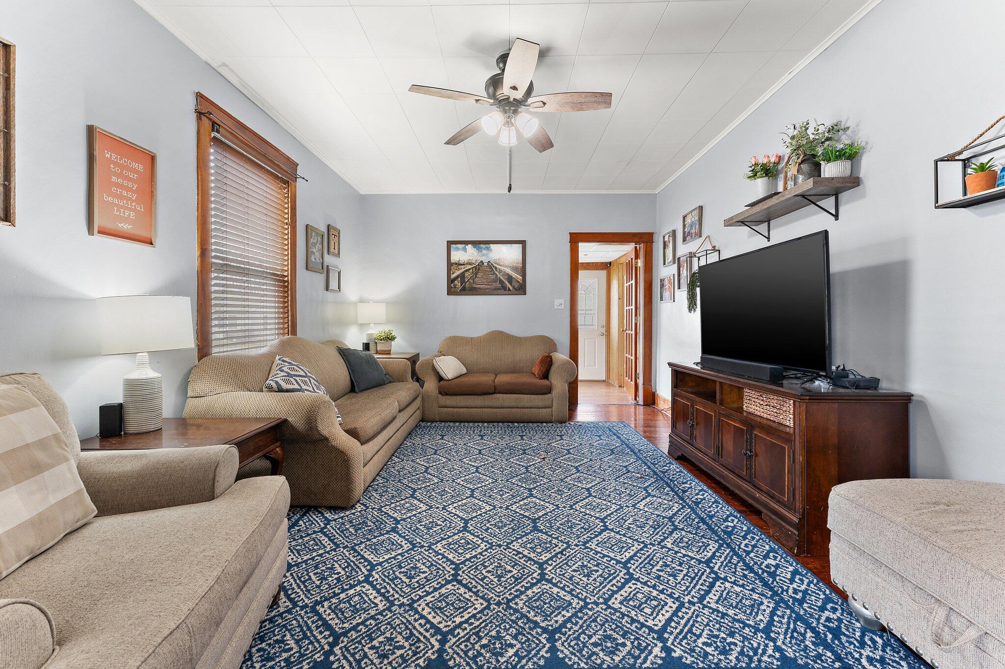 Kouts, Indiana 46347, United States, 3 Bedrooms Bedrooms, ,2 BathroomsBathrooms,Residential,Active,96262