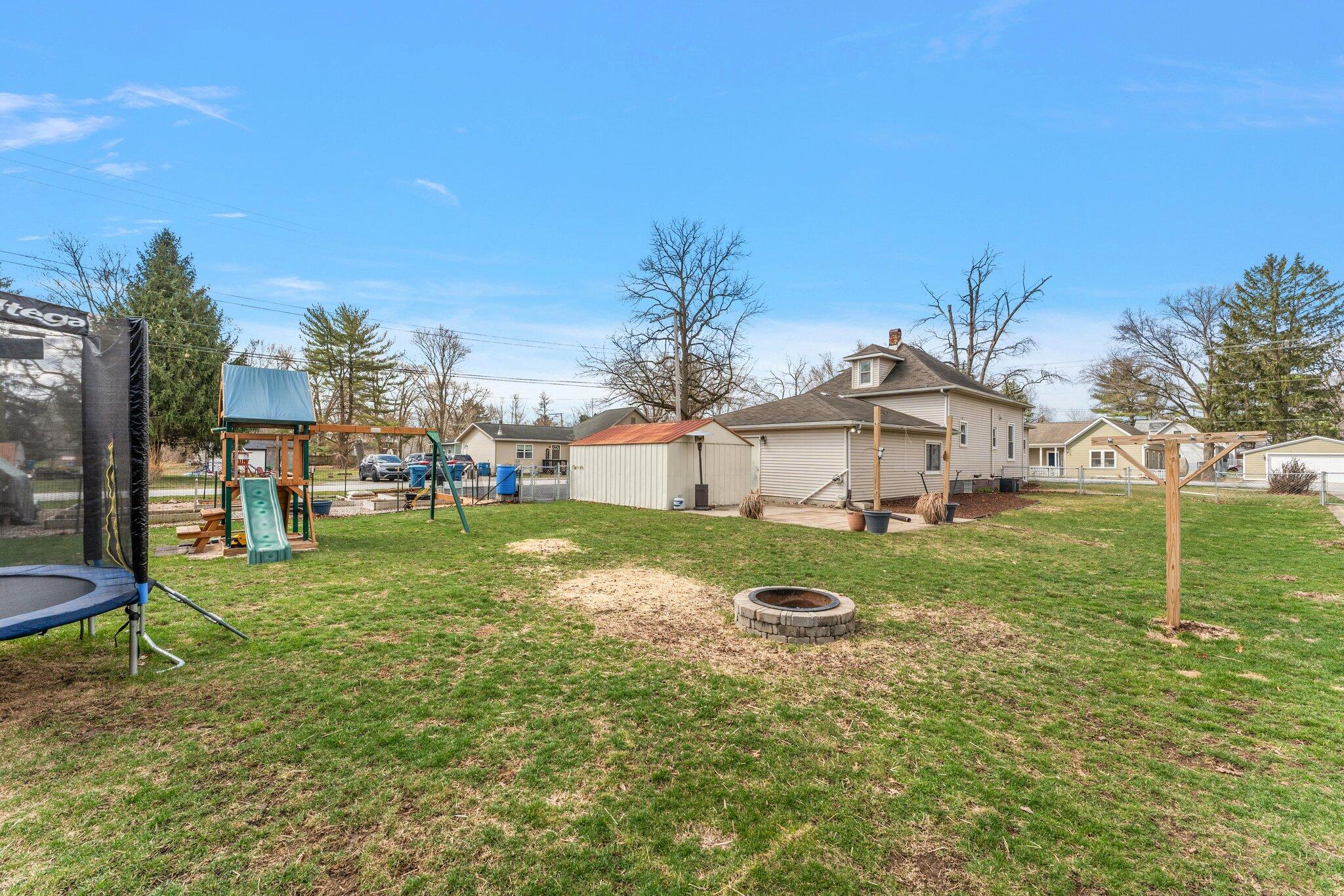 Kouts, Indiana 46347, United States, 3 Bedrooms Bedrooms, ,2 BathroomsBathrooms,Residential,Active,96262