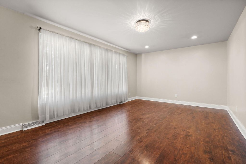 Photo of 7220 Tyler Court, Merrillville, IN 46410 (MLS # 829971)