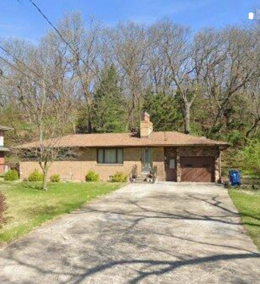 Photo of 7626 Forest Avenue, Gary, IN 46403 (MLS # 839106)