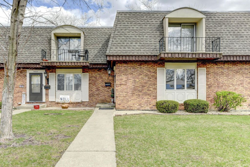 Photo of 8029 Jefferson Avenue, Munster, IN 46321 (MLS # 836782)