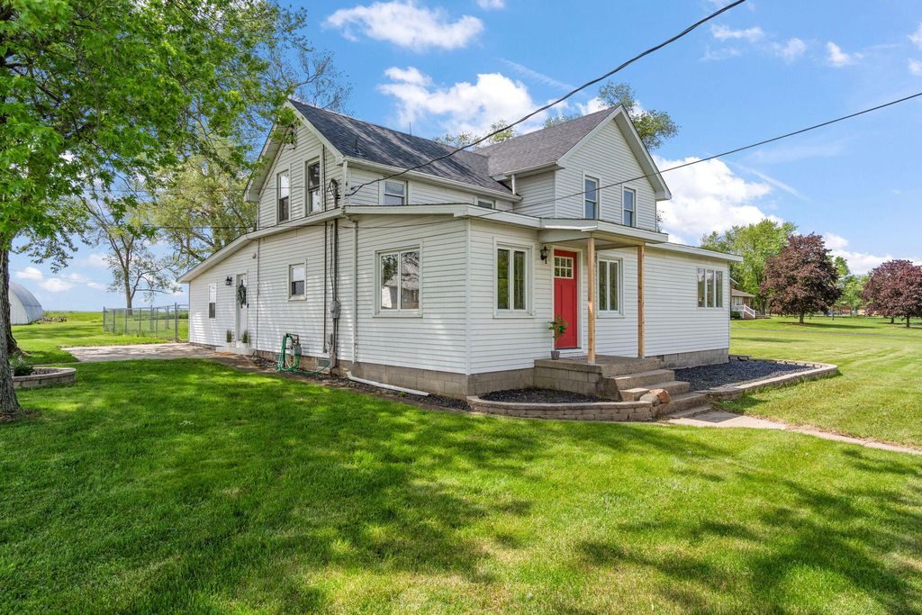 Photo of 13933 W 135th Avenue, Cedar Lake, IN 46303 (MLS # 838896)