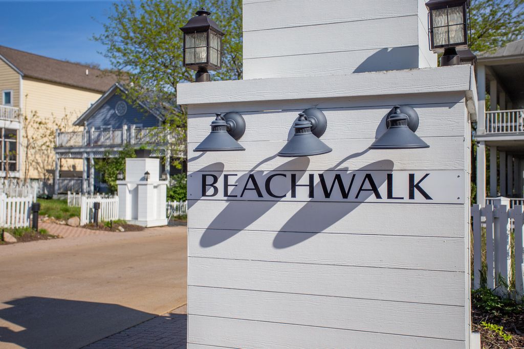 Photo of 822 Washington Park Blvd, Michigan City, IN 46360 (MLS # 837938)