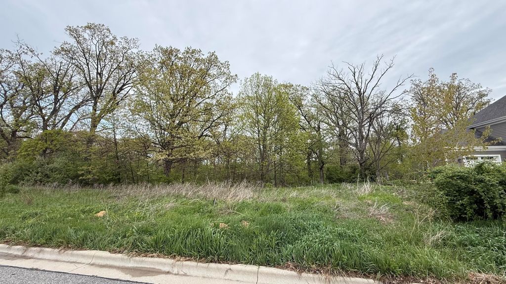 Photo of 778 Ronny Court, Crown Point, IN 46307 (MLS # 838342)