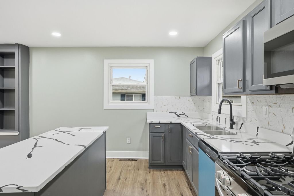 Photo of 6478 Gaywood Avenue, Portage, IN 46368 (MLS # 832242)