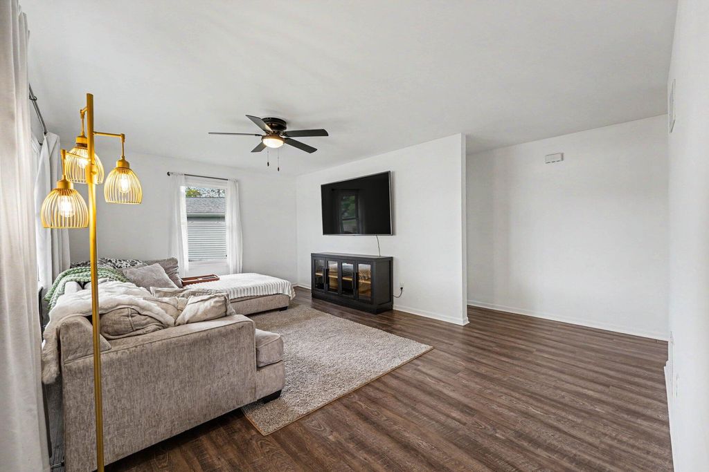 Photo of 835 N Indiana Street, Griffith, IN 46319 (MLS # 839077)