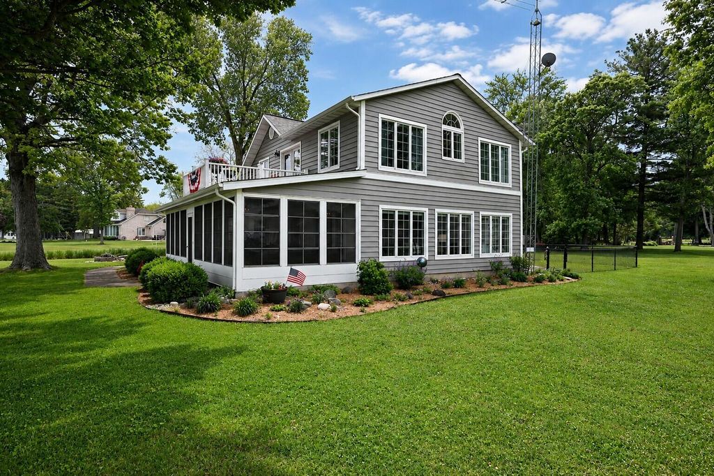 Photo of 6019 S State Road 10, Knox, IN 46534 (MLS # 839446)