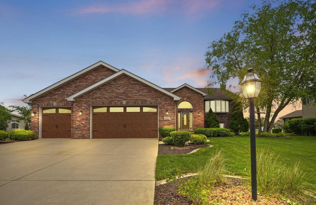Photo of 8620 W 92nd Lane, Saint John, IN 46373 (MLS # 839218)