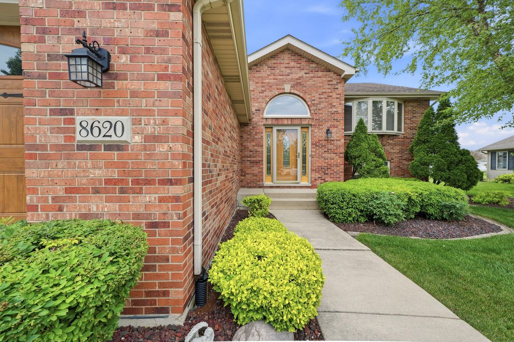 Photo of 8620 W 92nd Lane, Saint John, IN 46373 (MLS # 839218)