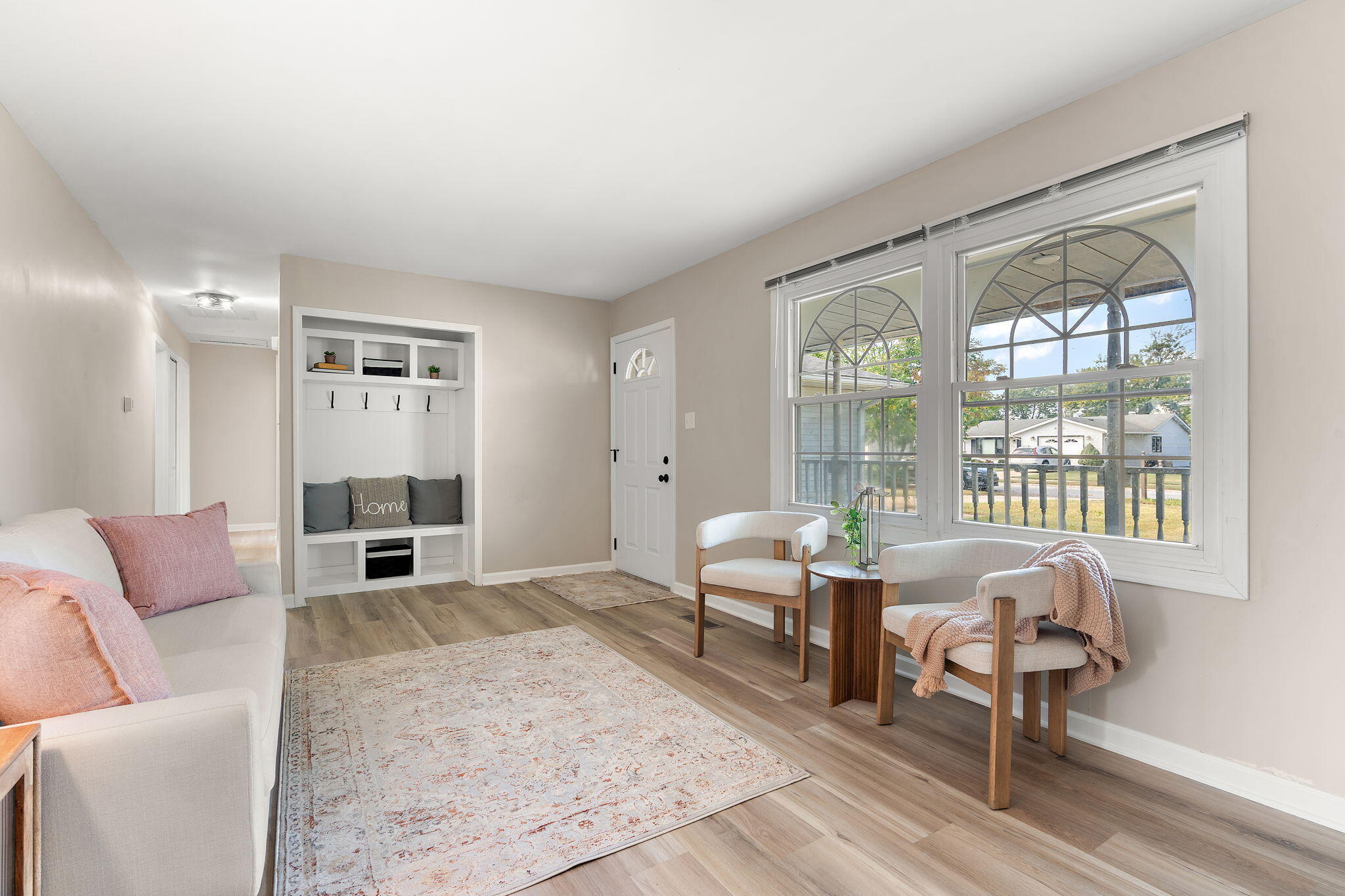 Hobart, Indiana 46342, United States, 3 Bedrooms Bedrooms, ,1 BathroomBathrooms,Residential,Active,225230