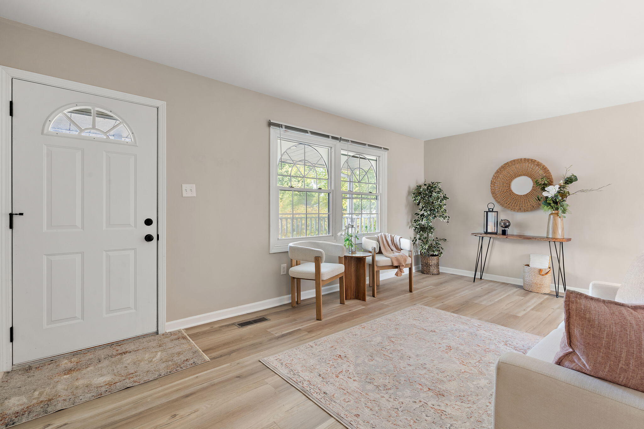 Hobart, Indiana 46342, United States, 3 Bedrooms Bedrooms, ,1 BathroomBathrooms,Residential,Active,225230