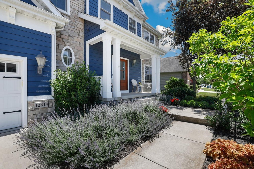 Photo of 12613 Massachusetts Street, Crown Point, IN 46307 (MLS # 840179)